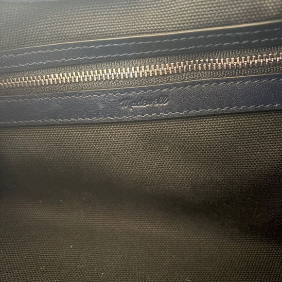 Madewell The Mylie Shoulder Bag - Picture 4 of 4